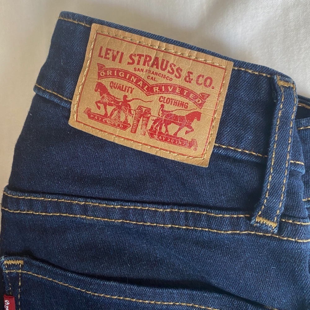 Levi’s 721 High Rise Skinny - Picture 5 of 10